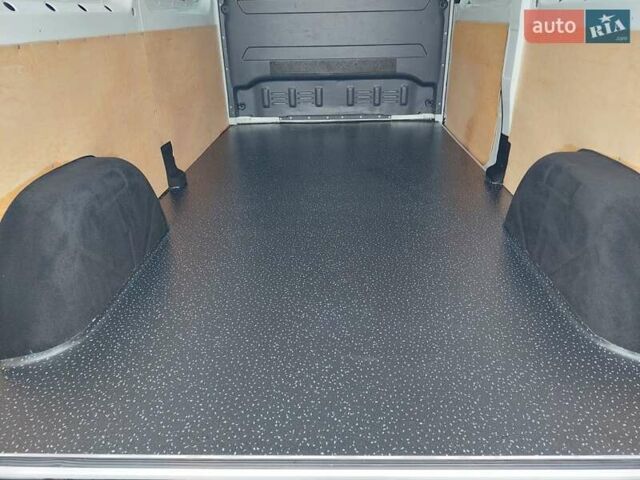 Белый Мерседес Sprinter, объемом двигателя 2.14 л и пробегом 165 тыс. км за 20150 $, фото 9 на Automoto.ua