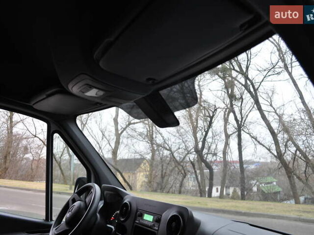 Белый Мерседес Sprinter, объемом двигателя 2.14 л и пробегом 201 тыс. км за 27500 $, фото 38 на Automoto.ua