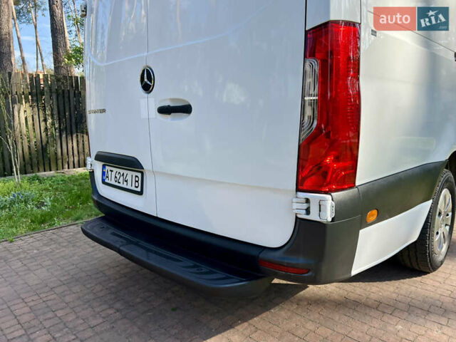 Белый Мерседес Sprinter, объемом двигателя 2.2 л и пробегом 371 тыс. км за 22300 $, фото 25 на Automoto.ua