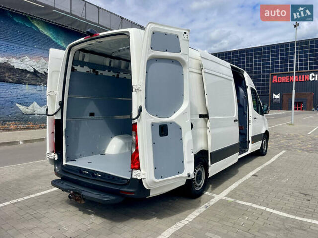 Белый Мерседес Sprinter, объемом двигателя 2.2 л и пробегом 257 тыс. км за 26000 $, фото 63 на Automoto.ua
