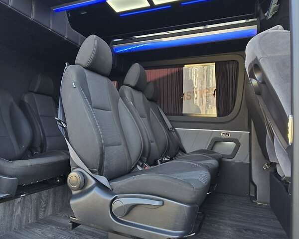 Белый Мерседес Sprinter, объемом двигателя 2.99 л и пробегом 650 тыс. км за 37000 $, фото 34 на Automoto.ua