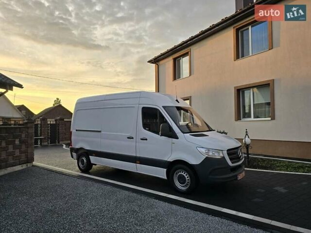 Білий Мерседес Sprinter, об'ємом двигуна 2.14 л та пробігом 131 тис. км за 21422 $, фото 8 на Automoto.ua