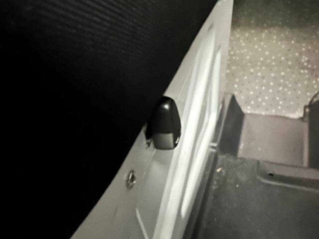 Белый Мерседес Sprinter, объемом двигателя 2.2 л и пробегом 340 тыс. км за 36110 $, фото 13 на Automoto.ua