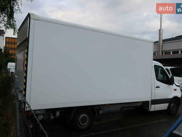 Белый Мерседес Sprinter, объемом двигателя 2.14 л и пробегом 176 тыс. км за 23000 $, фото 2 на Automoto.ua