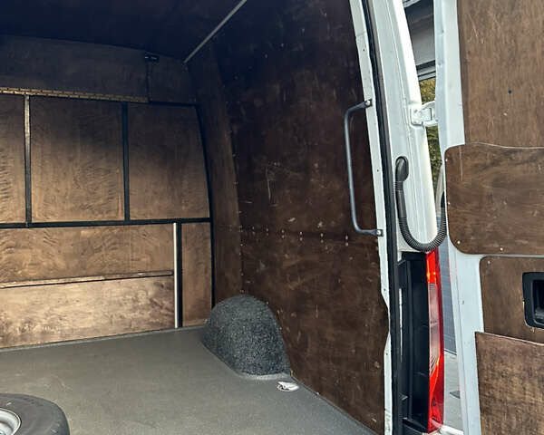 Белый Мерседес Sprinter, объемом двигателя 3 л и пробегом 336 тыс. км за 46329 $, фото 25 на Automoto.ua
