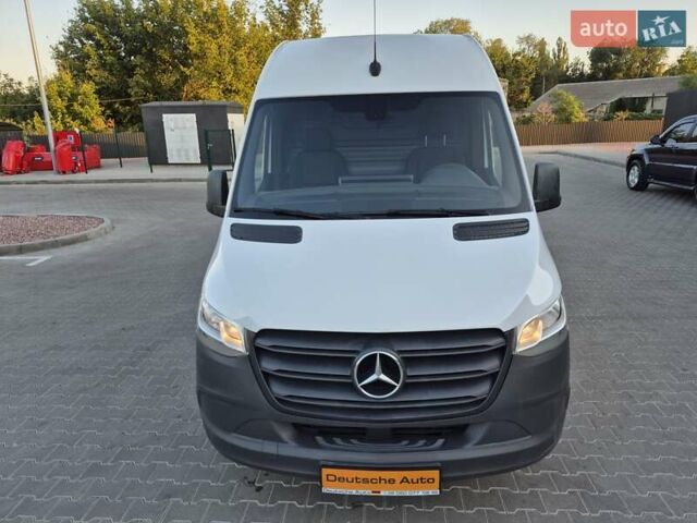Белый Мерседес Sprinter, объемом двигателя 0 л и пробегом 236 тыс. км за 23555 $, фото 6 на Automoto.ua