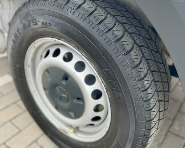 Белый Мерседес Sprinter, объемом двигателя 2.2 л и пробегом 155 тыс. км за 26500 $, фото 33 на Automoto.ua