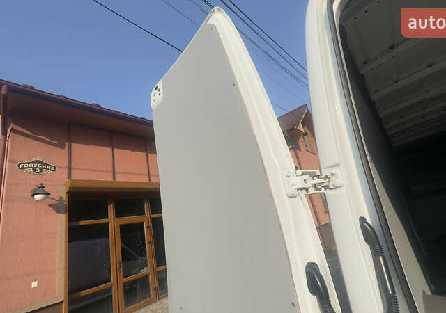 Белый Мерседес Sprinter, объемом двигателя 2.14 л и пробегом 280 тыс. км за 30027 $, фото 53 на Automoto.ua