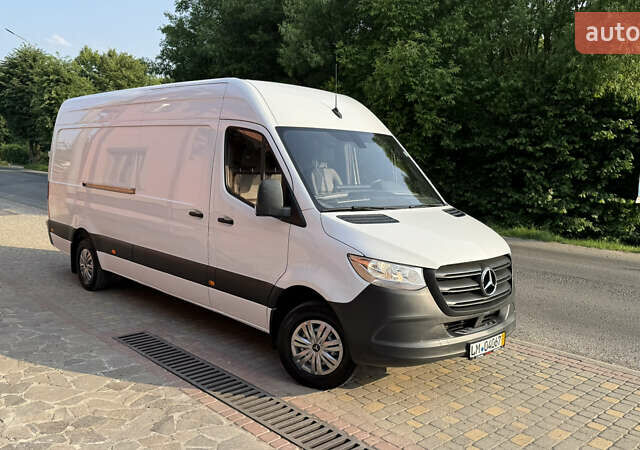 Белый Мерседес Sprinter, объемом двигателя 2.14 л и пробегом 280 тыс. км за 30027 $, фото 7 на Automoto.ua