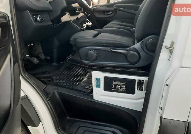 Белый Мерседес Sprinter, объемом двигателя 2.14 л и пробегом 330 тыс. км за 25000 $, фото 62 на Automoto.ua