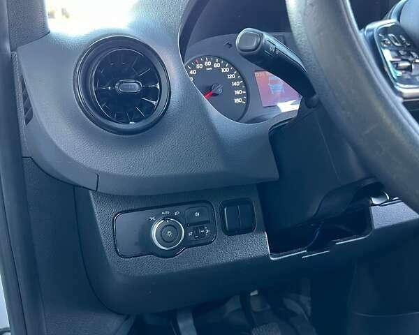 Білий Мерседес Sprinter, об'ємом двигуна 2.14 л та пробігом 690 тис. км за 26000 $, фото 31 на Automoto.ua