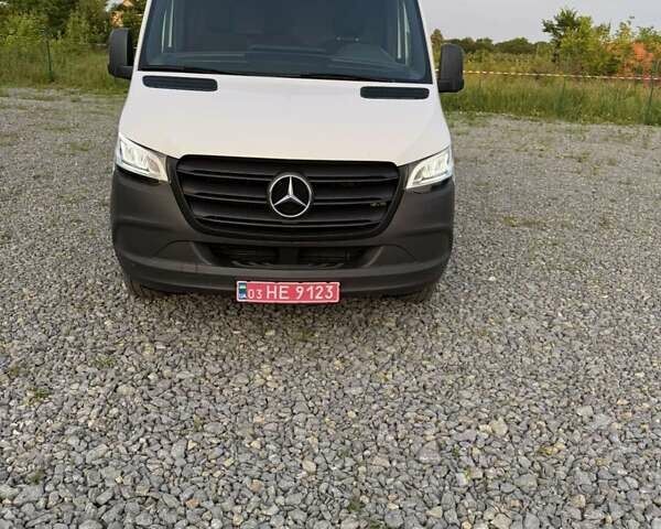 Белый Мерседес Sprinter, объемом двигателя 2.14 л и пробегом 294 тыс. км за 23599 $, фото 7 на Automoto.ua
