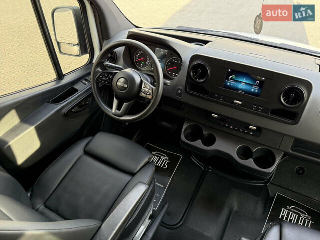 Мерседес Sprinter 2019 у Чернівцях на Automoto.ua Білий Мерседес Sprinter, об'ємом двигуна 3 л та пробігом 109 тис. км за 51500 $, фото 23 на Automoto.ua