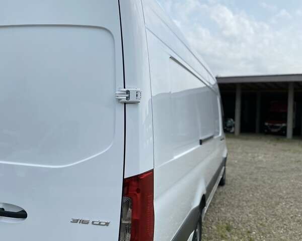 Белый Мерседес Sprinter, объемом двигателя 2.2 л и пробегом 156 тыс. км за 23850 $, фото 30 на Automoto.ua