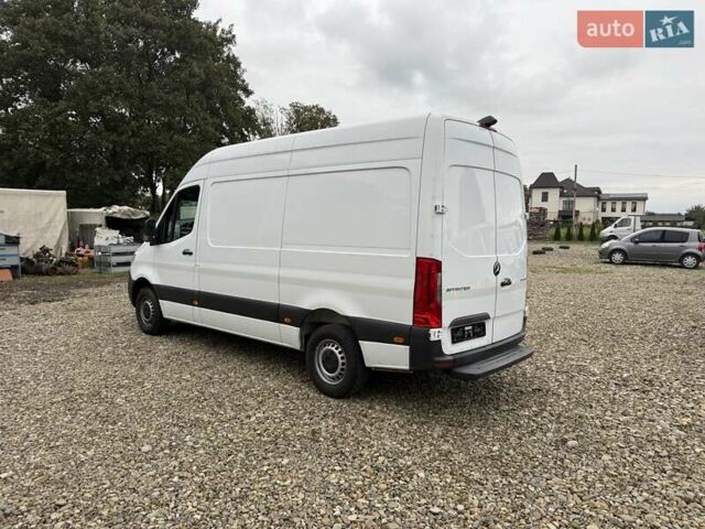 Белый Мерседес Sprinter, объемом двигателя 2.14 л и пробегом 282 тыс. км за 23543 $, фото 13 на Automoto.ua