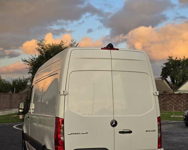 Білий Мерседес Sprinter, об'ємом двигуна 2.14 л та пробігом 131 тис. км за 21422 $, фото 12 на Automoto.ua