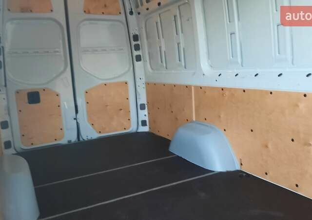 Белый Мерседес Sprinter, объемом двигателя 2.14 л и пробегом 330 тыс. км за 25000 $, фото 18 на Automoto.ua