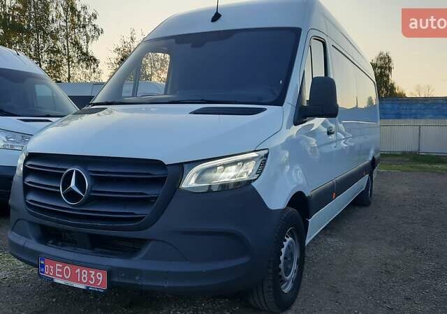 Белый Мерседес Sprinter, объемом двигателя 2.14 л и пробегом 330 тыс. км за 25000 $, фото 78 на Automoto.ua