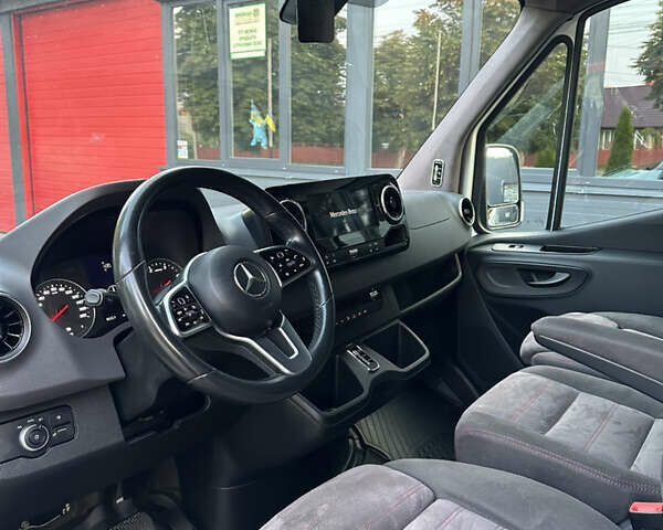 Белый Мерседес Sprinter, объемом двигателя 3 л и пробегом 336 тыс. км за 46329 $, фото 10 на Automoto.ua