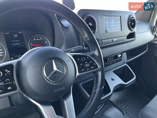 Белый Мерседес Sprinter, объемом двигателя 2.14 л и пробегом 280 тыс. км за 24800 $, фото 18 на Automoto.ua