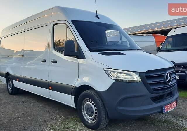 Белый Мерседес Sprinter, объемом двигателя 2.14 л и пробегом 330 тыс. км за 25000 $, фото 43 на Automoto.ua