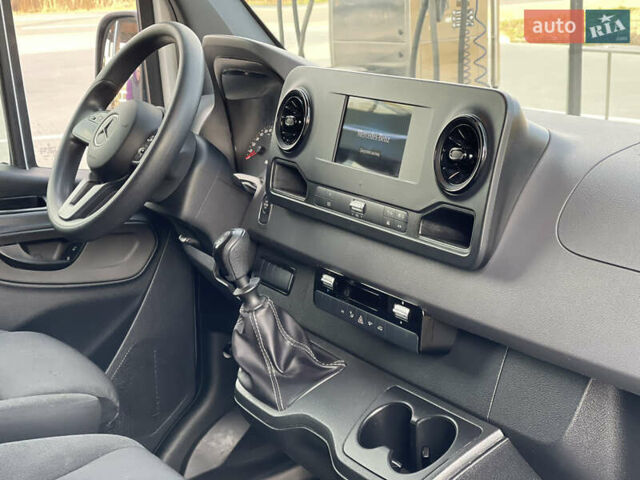 Белый Мерседес Sprinter, объемом двигателя 2.2 л и пробегом 45 тыс. км за 27800 $, фото 17 на Automoto.ua