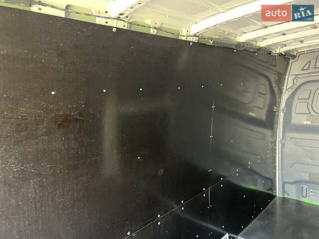 Белый Мерседес Sprinter, объемом двигателя 2.2 л и пробегом 371 тыс. км за 22300 $, фото 65 на Automoto.ua