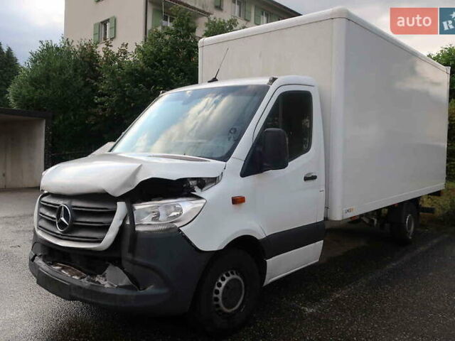 Белый Мерседес Sprinter, объемом двигателя 2.14 л и пробегом 176 тыс. км за 23000 $, фото 1 на Automoto.ua