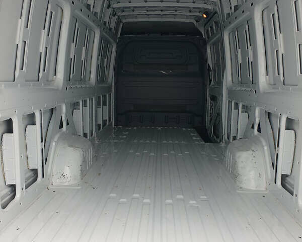 Белый Мерседес Sprinter, объемом двигателя 0 л и пробегом 334 тыс. км за 47793 $, фото 7 на Automoto.ua