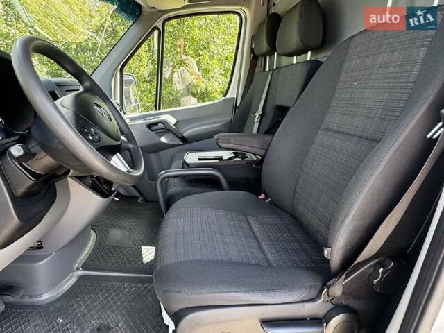Білий Мерседес Sprinter, об'ємом двигуна 30 л та пробігом 198 тис. км за 28500 $, фото 12 на Automoto.ua