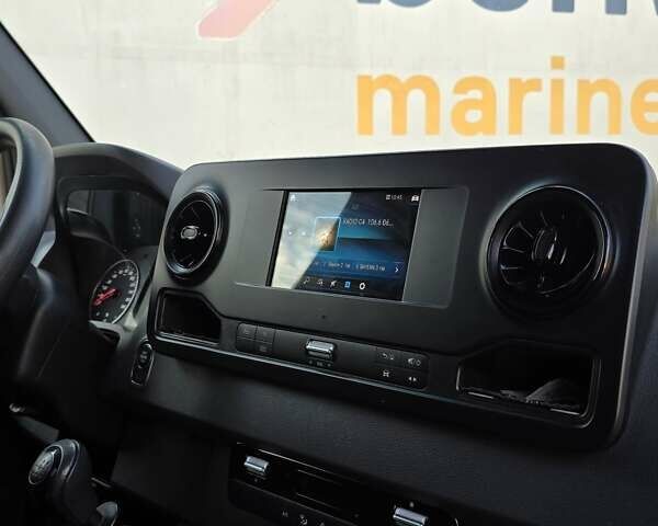 Белый Мерседес Sprinter, объемом двигателя 2.99 л и пробегом 650 тыс. км за 37000 $, фото 38 на Automoto.ua