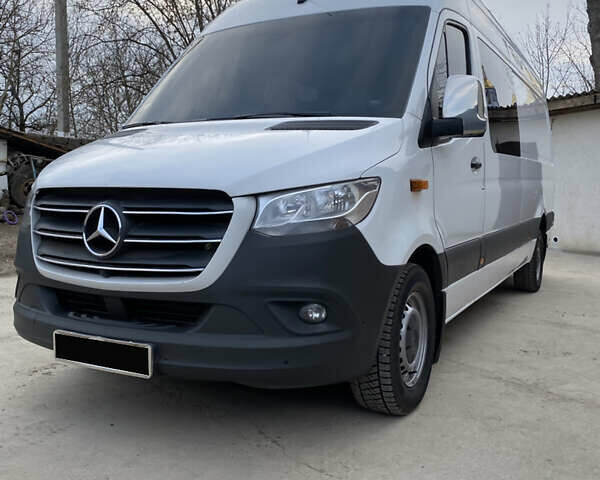 Белый Мерседес Sprinter, объемом двигателя 2.2 л и пробегом 500 тыс. км за 27200 $, фото 38 на Automoto.ua
