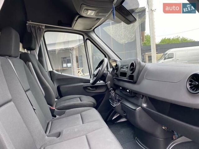 Белый Мерседес Sprinter, объемом двигателя 2.2 л и пробегом 156 тыс. км за 23850 $, фото 39 на Automoto.ua