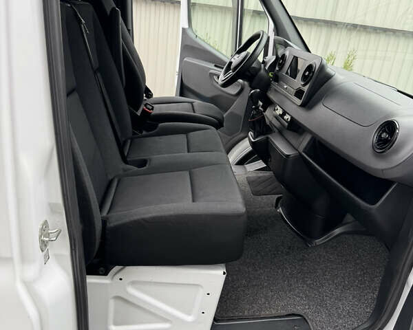 Білий Мерседес Sprinter, об'ємом двигуна 2.14 л та пробігом 290 тис. км за 22500 $, фото 27 на Automoto.ua