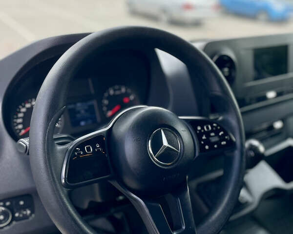 Белый Мерседес Sprinter, объемом двигателя 2.2 л и пробегом 257 тыс. км за 26000 $, фото 36 на Automoto.ua