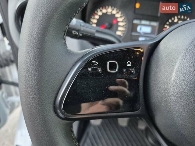 Белый Мерседес Sprinter, объемом двигателя 0 л и пробегом 236 тыс. км за 23555 $, фото 34 на Automoto.ua