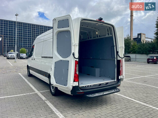 Белый Мерседес Sprinter, объемом двигателя 2.2 л и пробегом 155 тыс. км за 26500 $, фото 28 на Automoto.ua