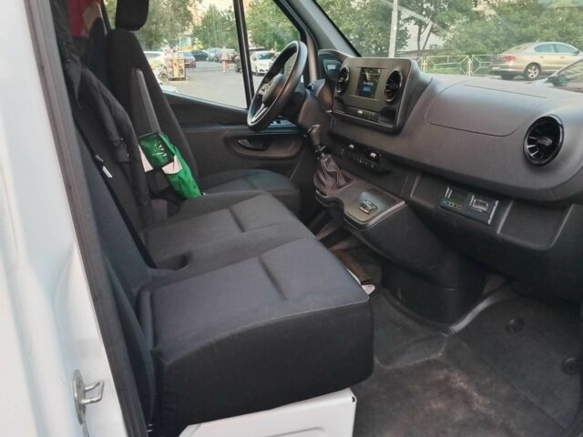Белый Мерседес Sprinter, объемом двигателя 2.1 л и пробегом 533 тыс. км за 24500 $, фото 7 на Automoto.ua