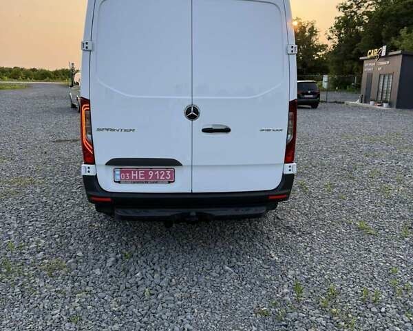 Белый Мерседес Sprinter, объемом двигателя 2.14 л и пробегом 294 тыс. км за 23599 $, фото 6 на Automoto.ua