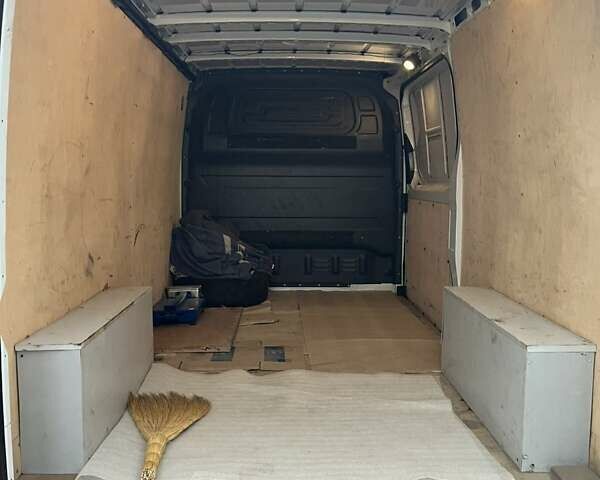 Белый Мерседес Sprinter, объемом двигателя 2.14 л и пробегом 266 тыс. км за 23300 $, фото 11 на Automoto.ua