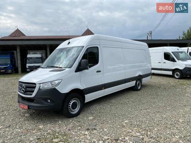Белый Мерседес Sprinter, объемом двигателя 2.2 л и пробегом 156 тыс. км за 23850 $, фото 2 на Automoto.ua