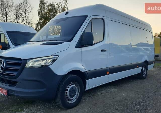 Белый Мерседес Sprinter, объемом двигателя 2.14 л и пробегом 330 тыс. км за 25000 $, фото 39 на Automoto.ua