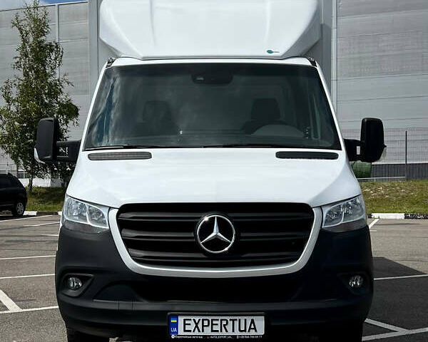 Белый Мерседес Sprinter, объемом двигателя 2.2 л и пробегом 239 тыс. км за 32900 $, фото 7 на Automoto.ua