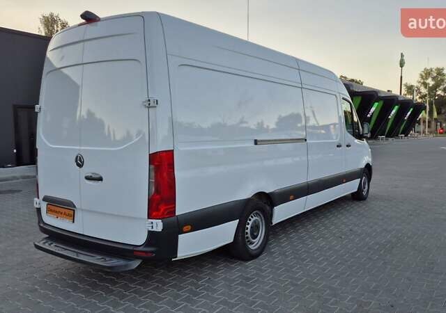 Белый Мерседес Sprinter, объемом двигателя 0 л и пробегом 236 тыс. км за 23555 $, фото 12 на Automoto.ua