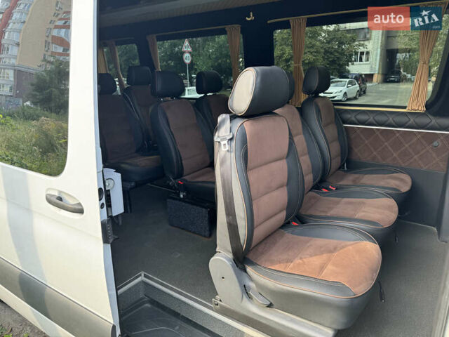 Белый Мерседес Sprinter, объемом двигателя 2.14 л и пробегом 326 тыс. км за 46000 $, фото 7 на Automoto.ua