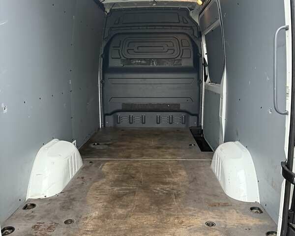 Белый Мерседес Sprinter, объемом двигателя 2.14 л и пробегом 282 тыс. км за 23543 $, фото 9 на Automoto.ua