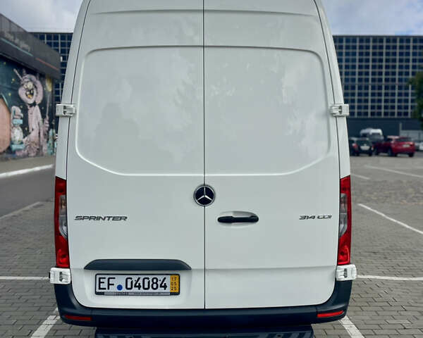Белый Мерседес Sprinter, объемом двигателя 2.2 л и пробегом 155 тыс. км за 26500 $, фото 17 на Automoto.ua