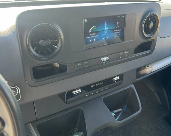Белый Мерседес Sprinter, объемом двигателя 2.14 л и пробегом 260 тыс. км за 28000 $, фото 10 на Automoto.ua