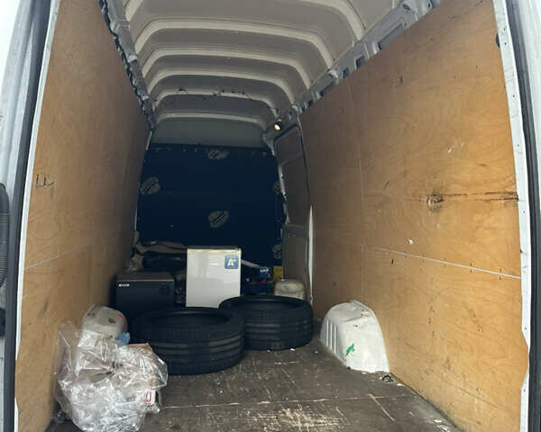 Белый Мерседес Sprinter, объемом двигателя 2.2 л и пробегом 360 тыс. км за 27000 $, фото 11 на Automoto.ua