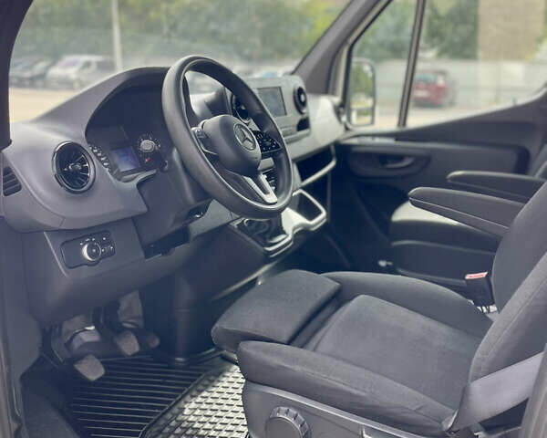 Белый Мерседес Sprinter, объемом двигателя 2.2 л и пробегом 155 тыс. км за 26500 $, фото 51 на Automoto.ua